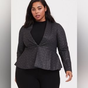 NWT TORRID Size 4 Studio Uptown Prem. Ponte Black Chevron Stretch Peplum Blazer